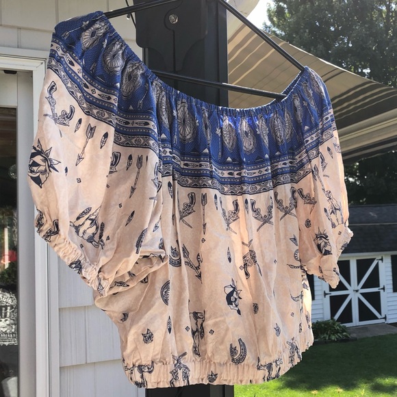 ❤️ Spell Coyote off the shoulder crop top ❤️ - Picture 6 of 8